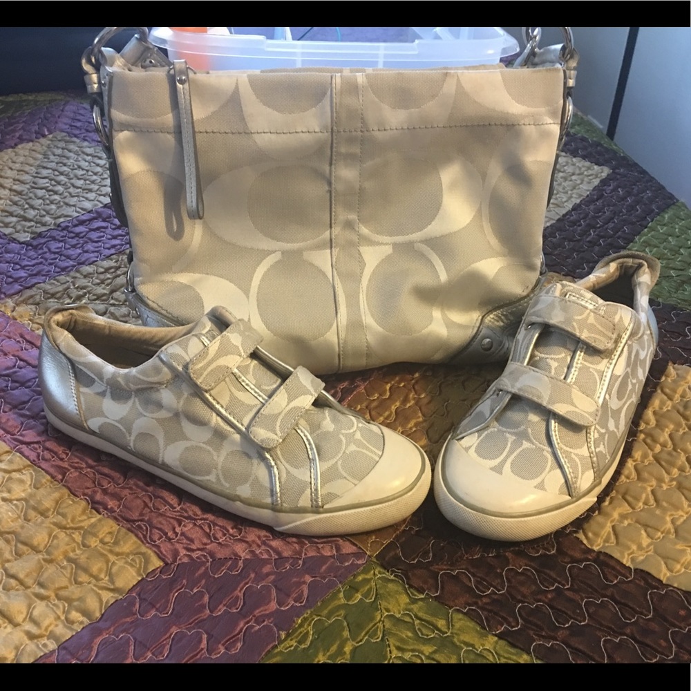 Coach purse